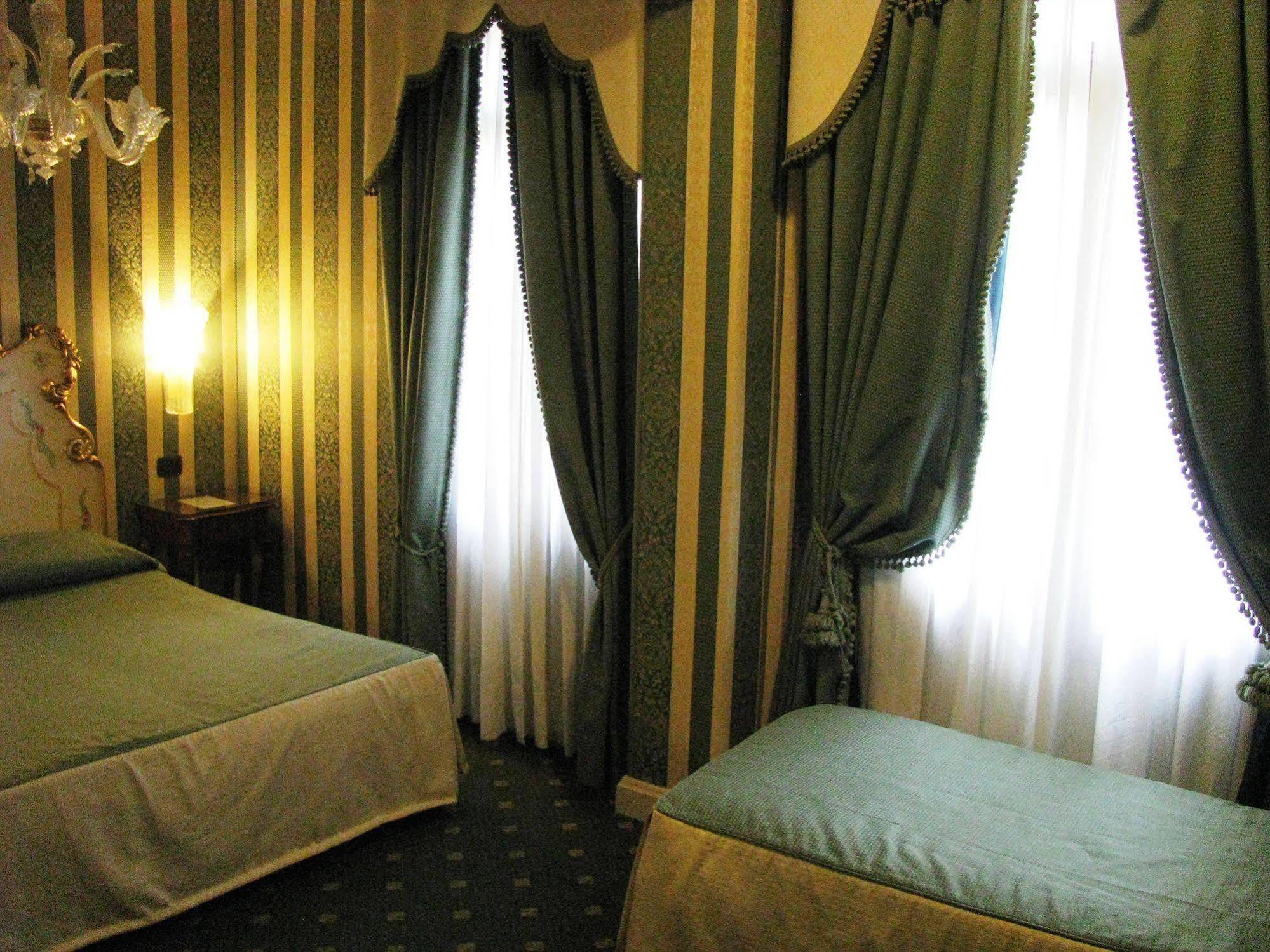 Hotel Belle Epoque Венеция Екстериор снимка